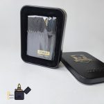 فندک بنزینی اورجینال zoro طرح بدنه آسفالتی